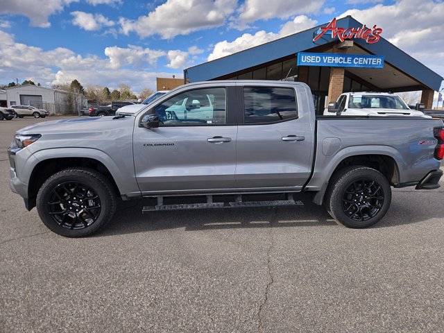 Used 2024 Chevrolet Colorado Z71 w/ LPO, Dark Essentials Package image 5