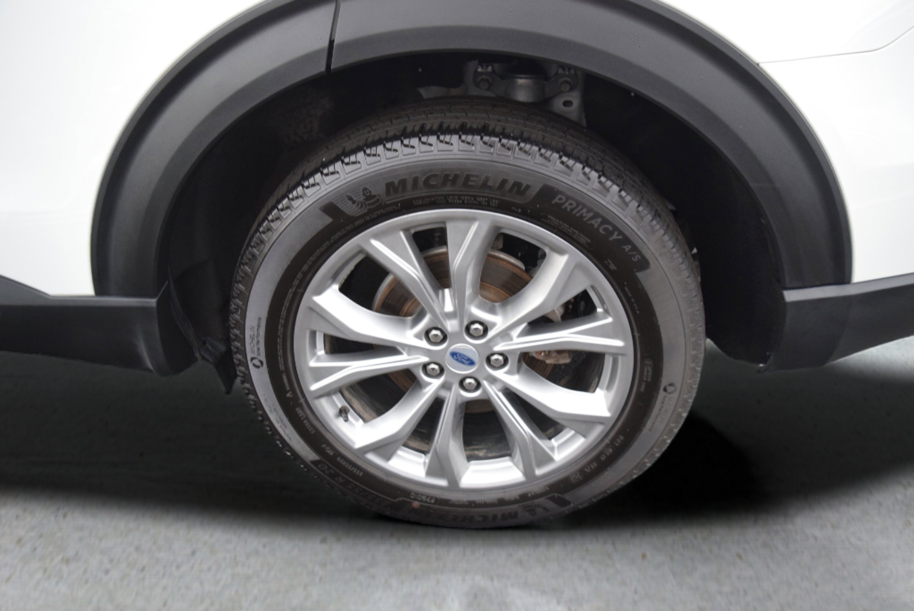 Certified 2023 Ford Explorer XLT w/ Equipment Group 202A image 7