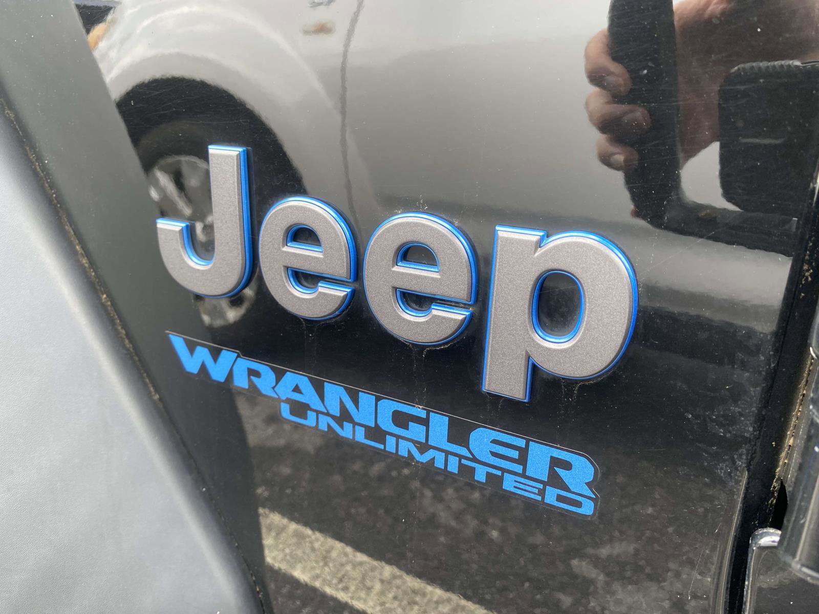 Used 2021 Jeep Wrangler Unlimited Rubicon 4xe AWD/4WD image 11