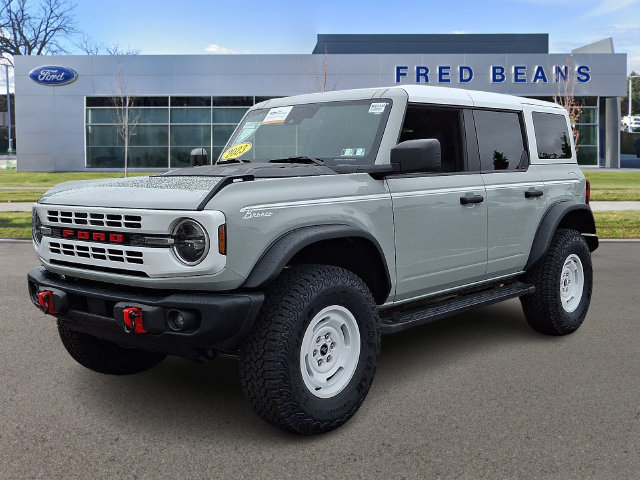 Certified 2023 Ford Bronco Heritage Edition AWD/4WD image 4