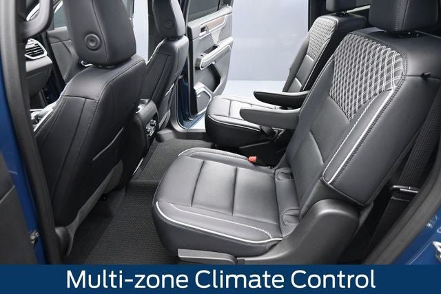 Used 2024 GMC Acadia Denali AWD/4WD image 19