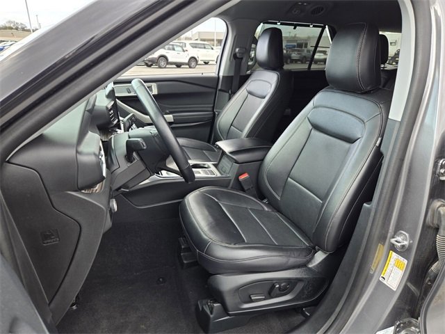 Certified 2024 Ford Explorer Limited image 9
