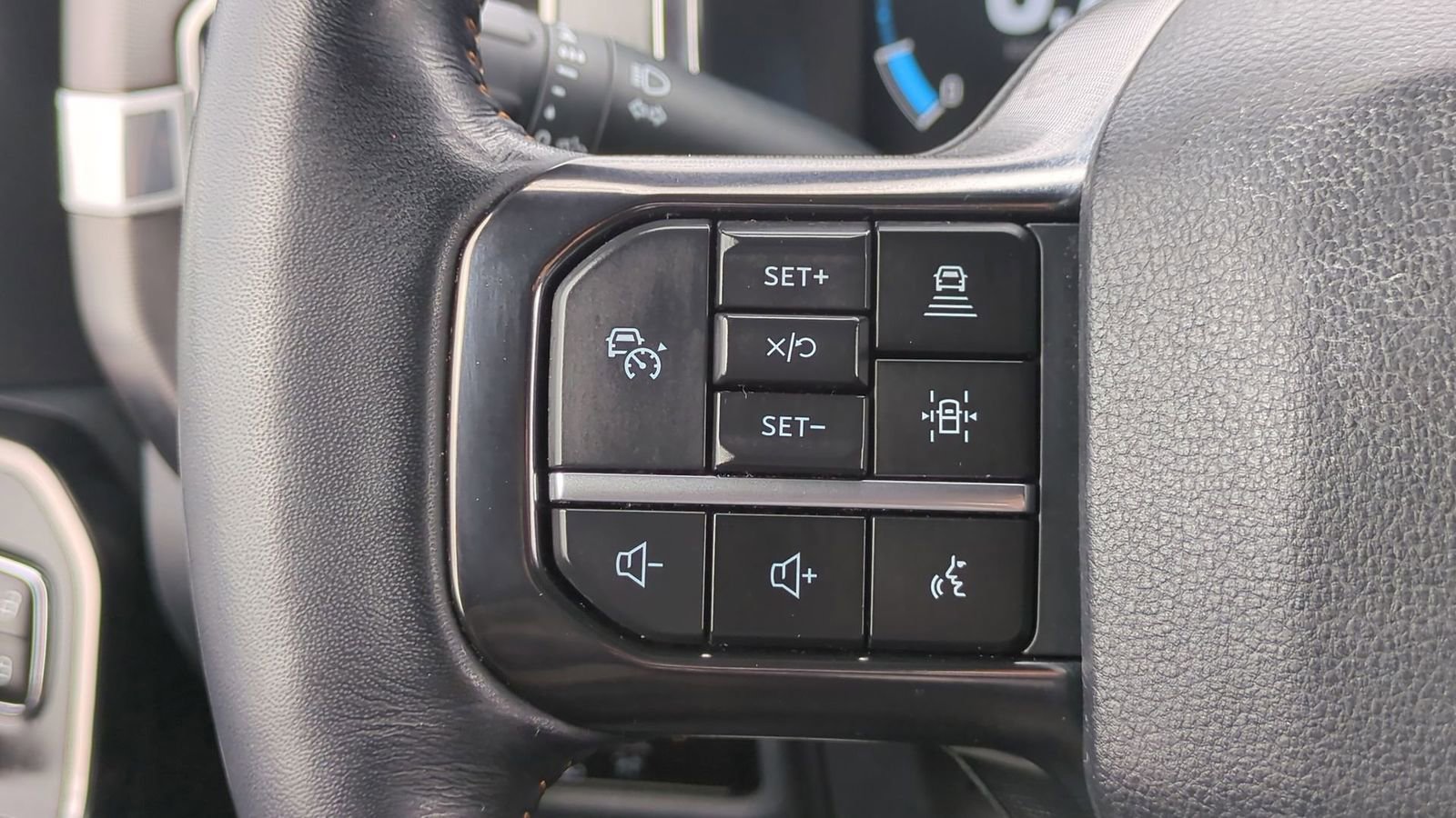 Certified 2023 Ford F150 Platinum w/ Equipment Group 701A High image 26