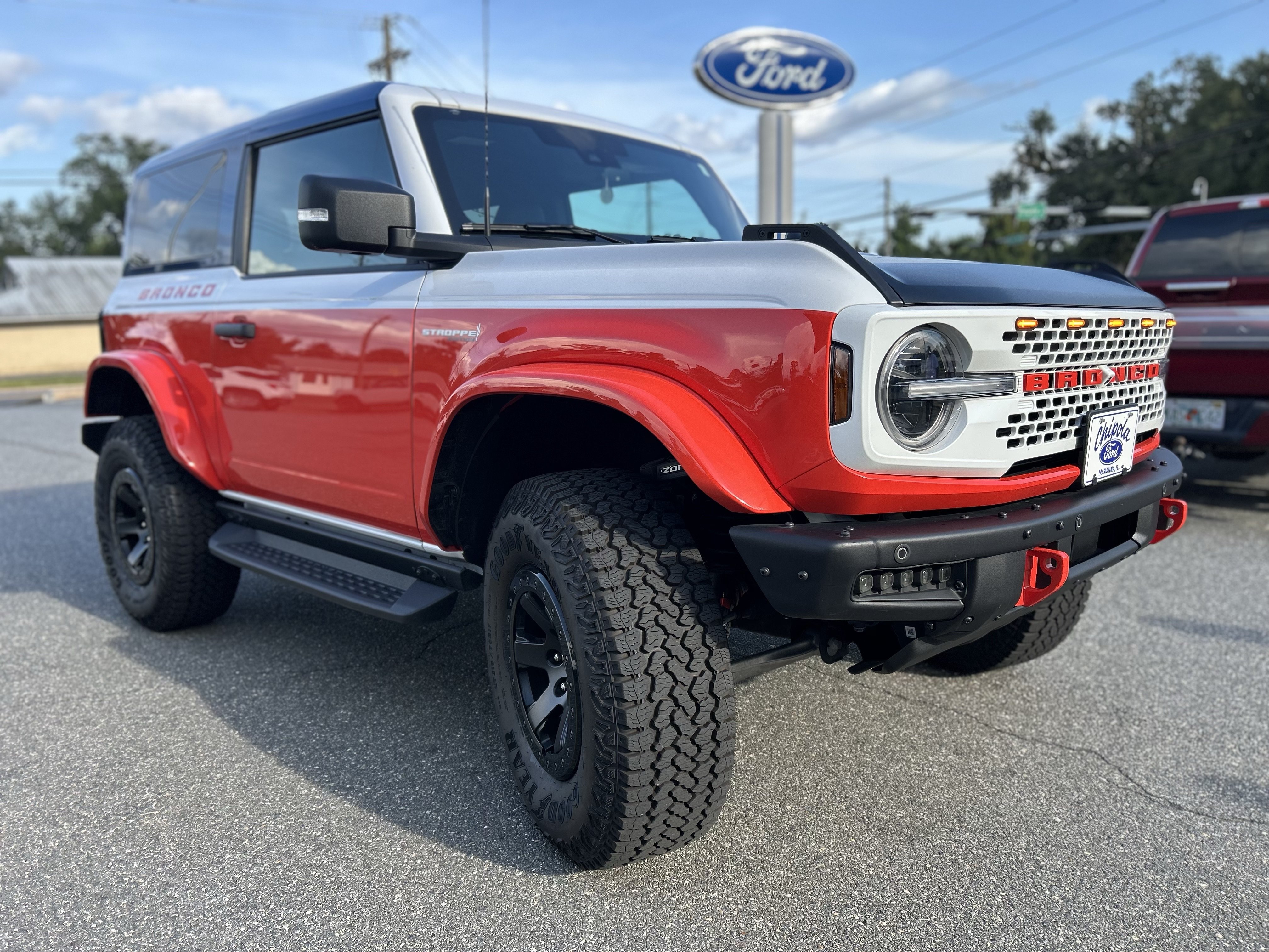 Certified 2025 Ford Bronco Stroppe Edition AWD/4WD image 15