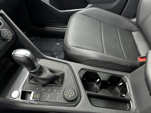 Used 2019 Volkswagen Tiguan SEL R-Line AWD/4WD image 25