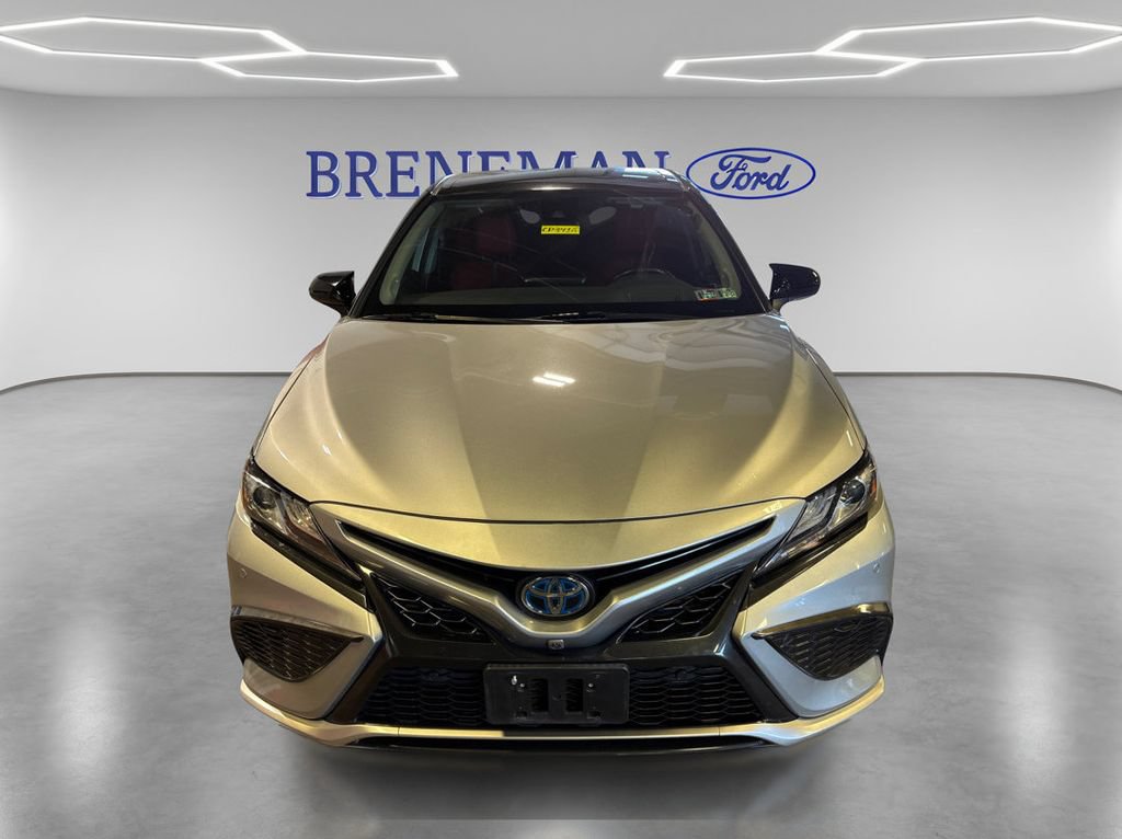 Used 2021 Toyota Camry XSE w/ Navigation Upgrade Package FWD image 2