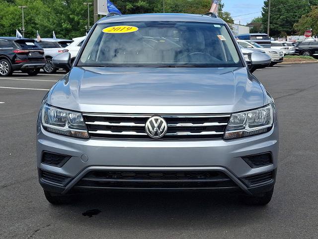 Used 2019 Volkswagen Tiguan SE AWD/4WD image 2