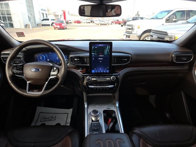 Certified 2024 Ford Explorer King Ranch w/ Technology Package AWD/4WD image 38