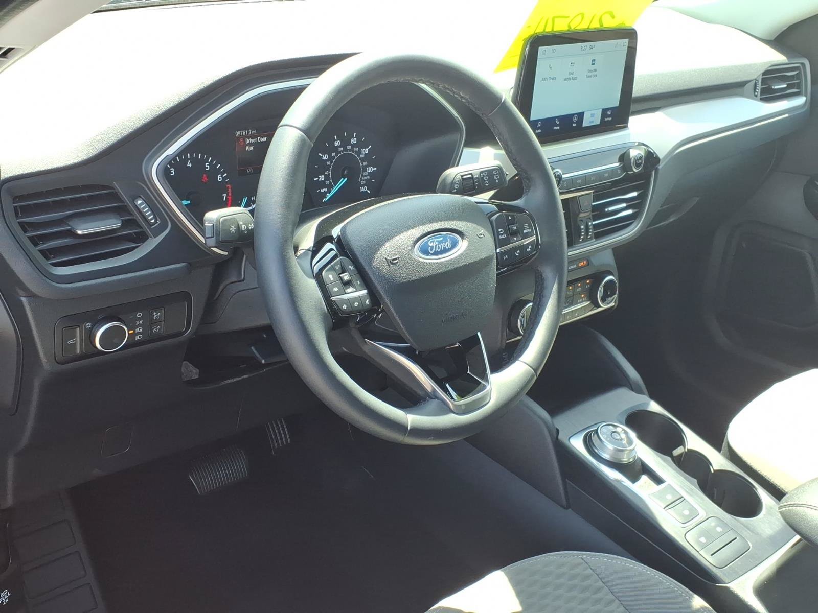 Certified 2022 Ford Escape SE w/ Convenience Package AWD/4WD image 17