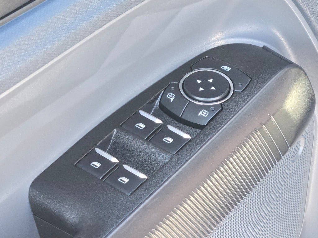 Certified 2024 Ford Maverick XL FWD image 19