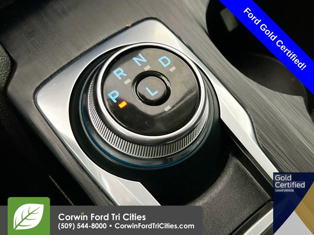 Certified 2025 Ford Escape Platinum AWD/4WD image 10