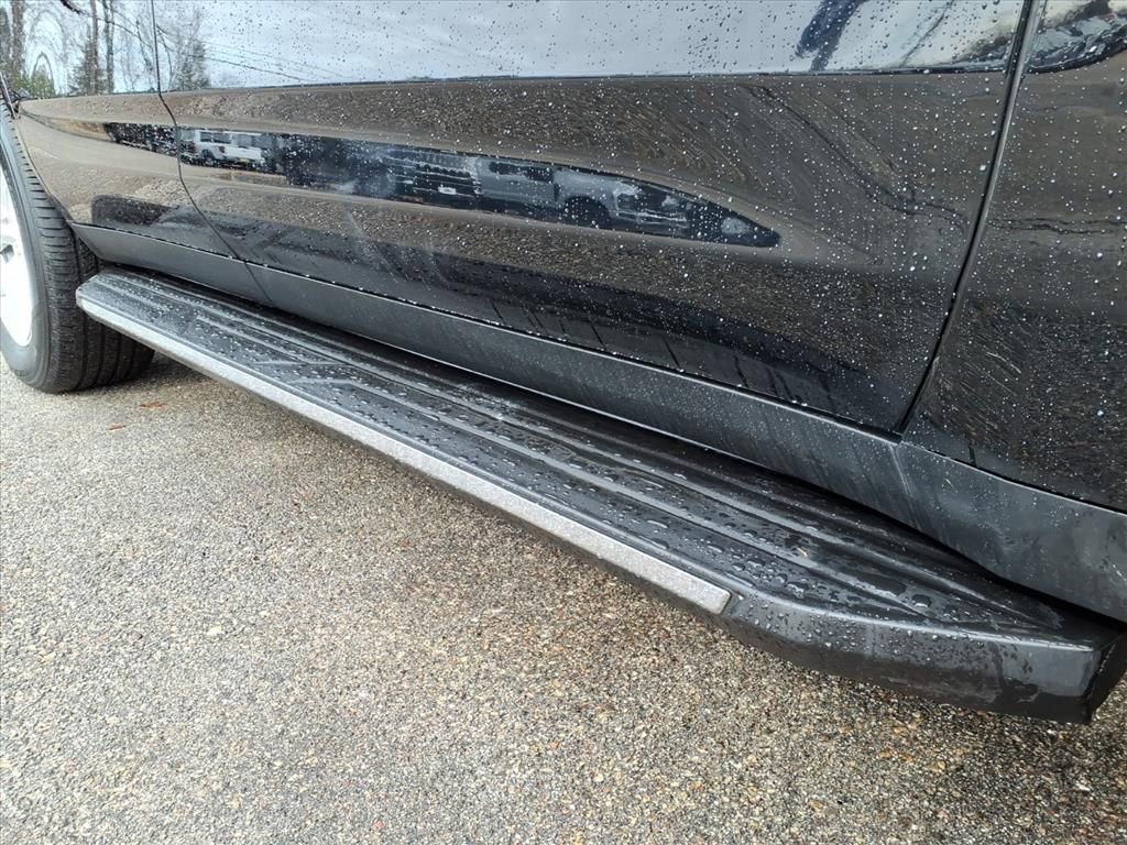 Used 2024 Chevrolet Tahoe Premier image 10