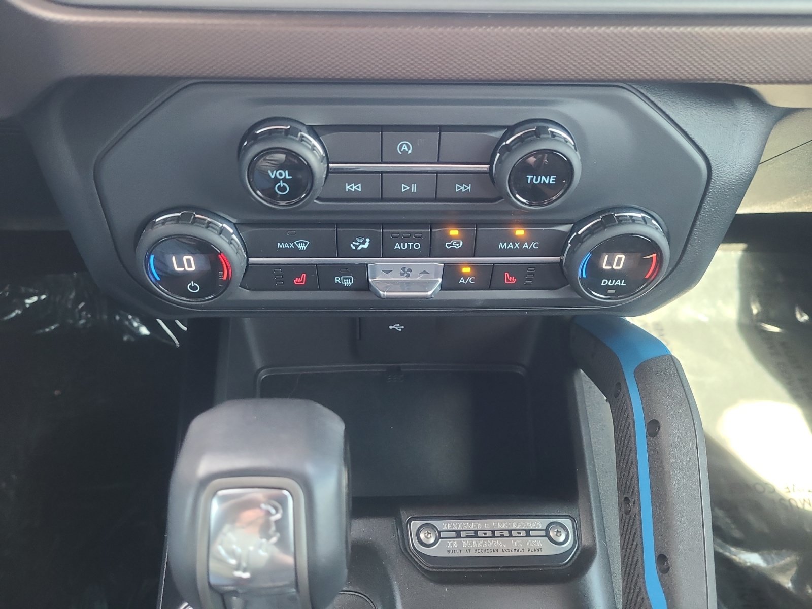 Certified 2023 Ford Bronco Outer Banks AWD/4WD image 31