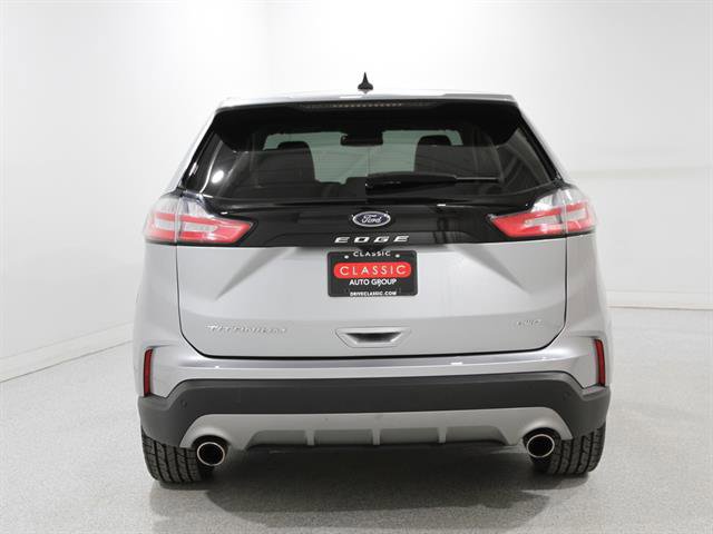 Certified 2024 Ford Edge Titanium image 2