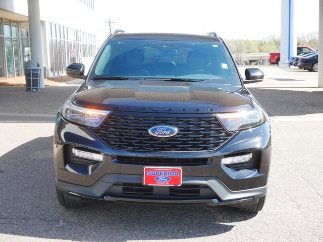 Certified 2024 Ford Explorer ST-Line w/ Class IV Trailer Tow Package AWD/4WD image 2