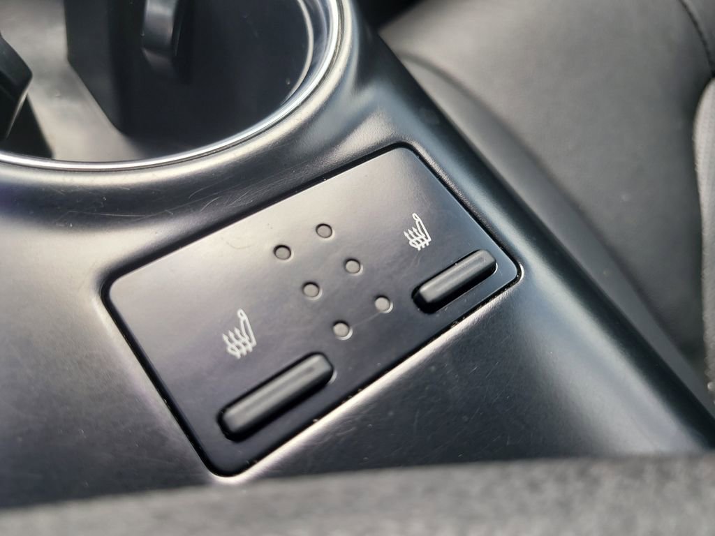 Used 2020 Toyota Camry XSE FWD image 25