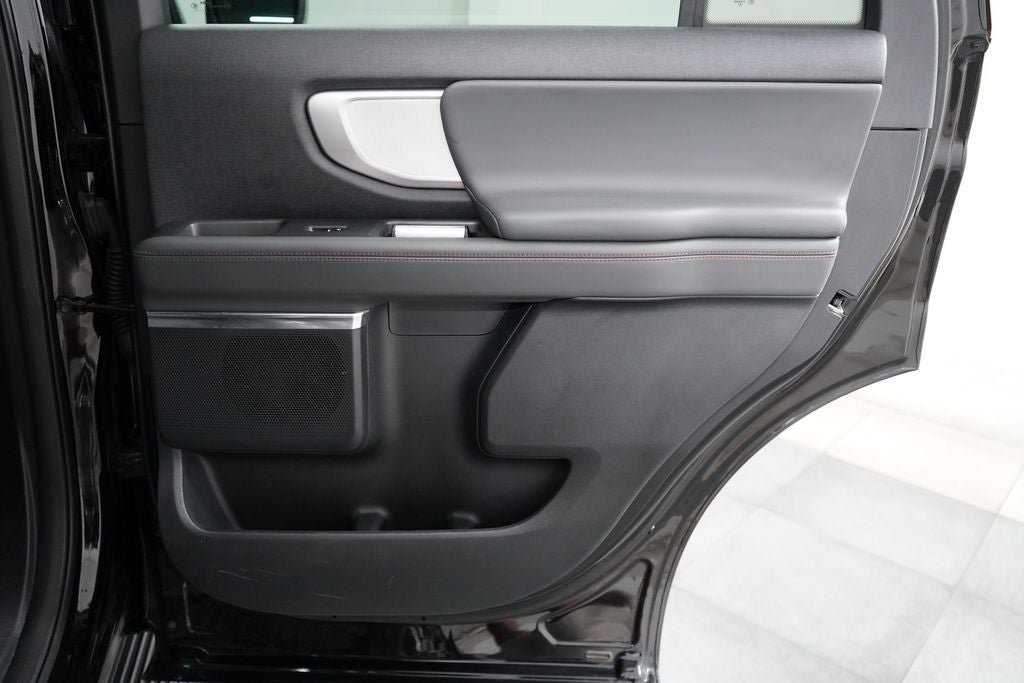 Certified 2025 Ford Expedition Active AWD/4WD image 32