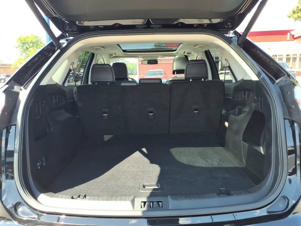 Certified 2024 Ford Edge SEL w/ Convenience Package AWD/4WD image 9