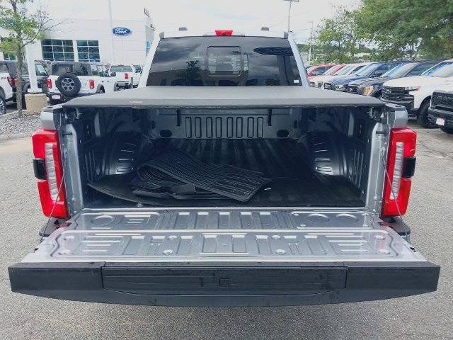 Certified 2024 Ford F250 Lariat w/ Lariat Ultimate Package AWD/4WD image 25