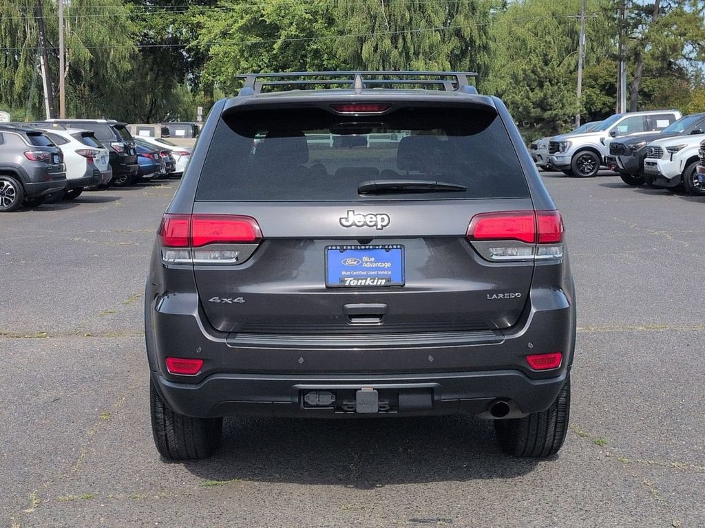 Used 2021 Jeep Grand Cherokee Laredo AWD/4WD image 4