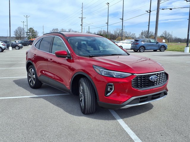 Certified 2023 Ford Escape Platinum w/ Premium Technology Package image 7