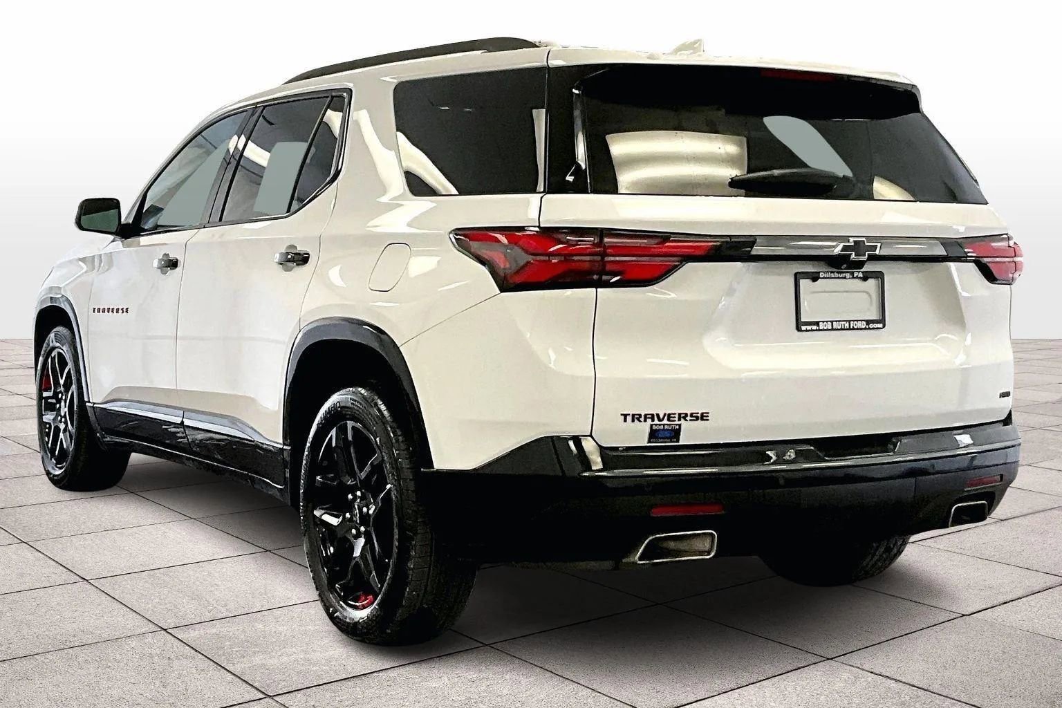 Used 2022 Chevrolet Traverse Premier w/ Redline Edition image 10