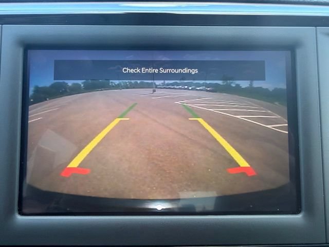 Used 2022 Chrysler Voyager LX FWD image 31