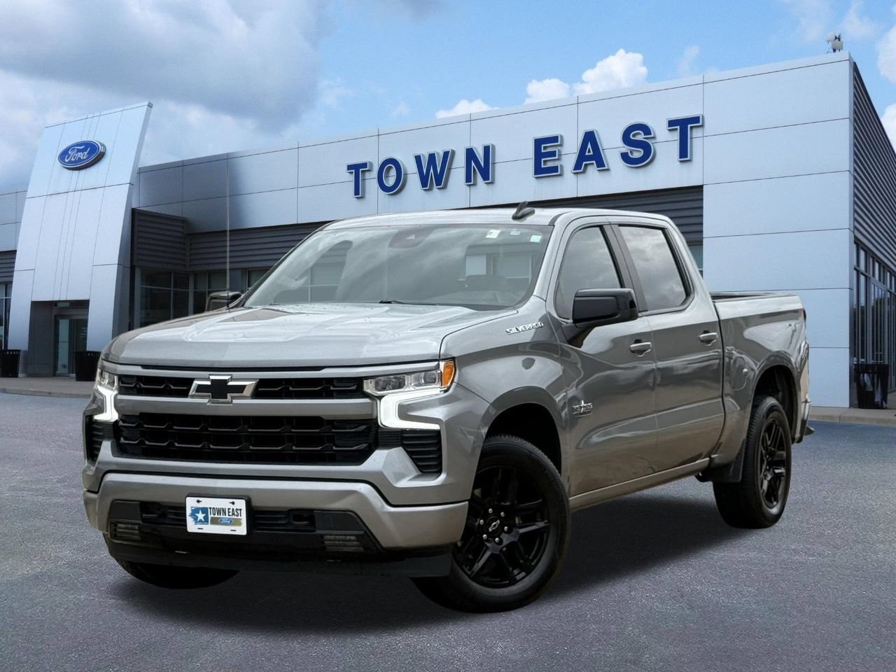 Used 2024 Chevrolet Silverado 1500 RST