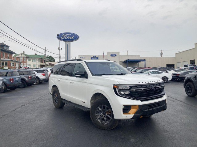 Certified 2025 Ford Expedition Tremor AWD/4WD image 5