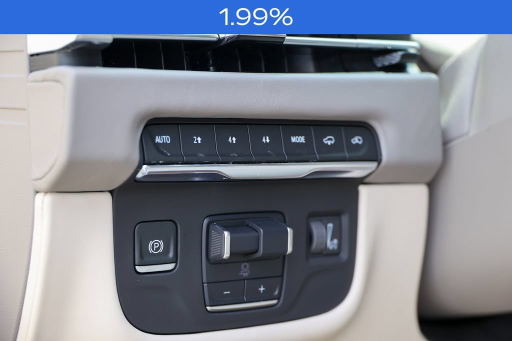 Used 2025 Cadillac Escalade Premium Luxury Platinum AWD/4WD image 8