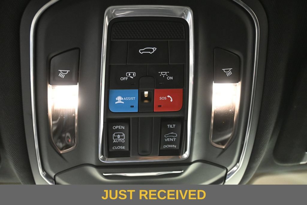 Used 2023 Jeep Grand Cherokee L Laredo AWD/4WD image 16