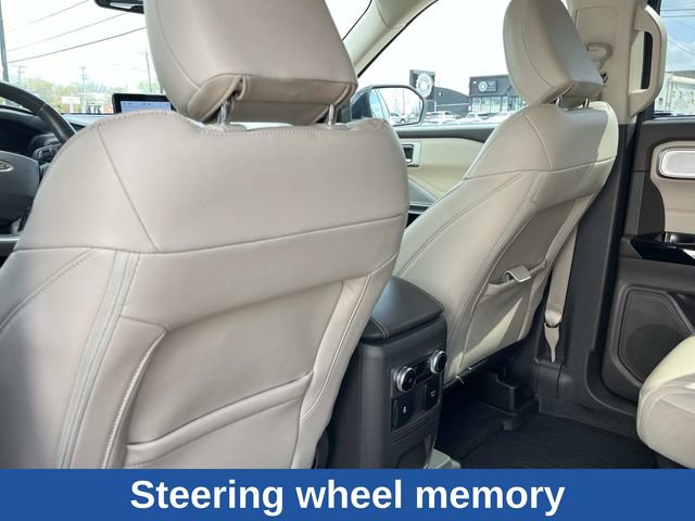 Certified 2023 Ford Explorer Platinum w/ Technology Package AWD/4WD image 25