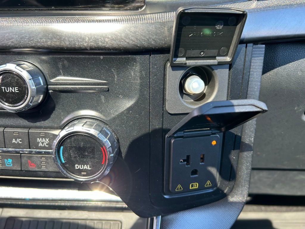 Certified 2023 Ford F150 Platinum w/ Equipment Group 701A High image 32