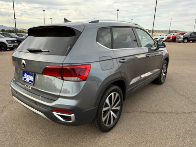 Used 2022 Volkswagen Taos SE FWD image 5