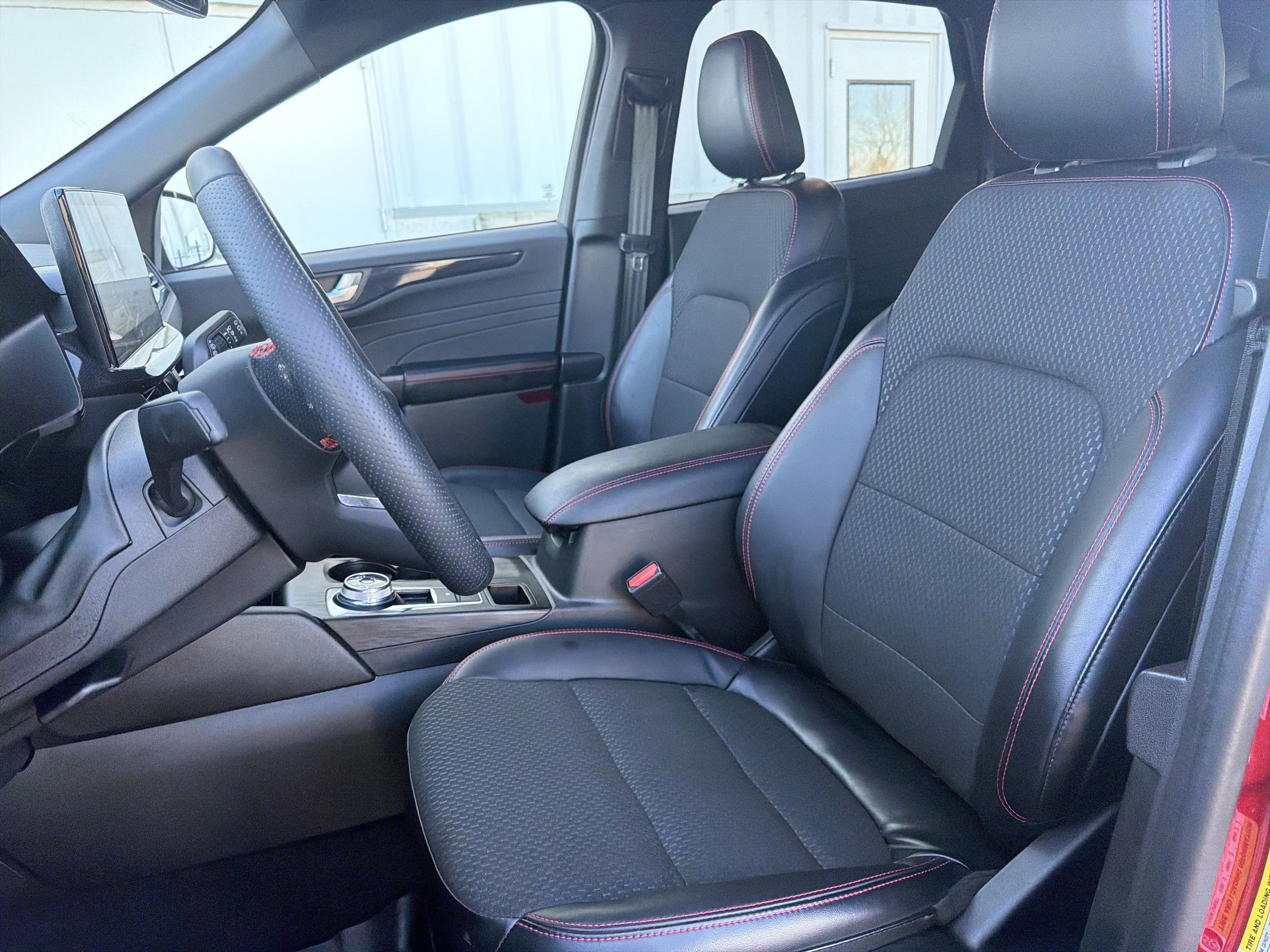 Certified 2023 Ford Escape ST-Line Elite image 24