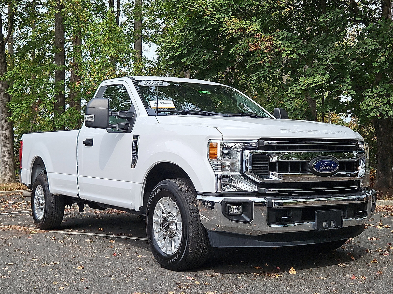 Certified 2022 Ford F350 XLT image 2
