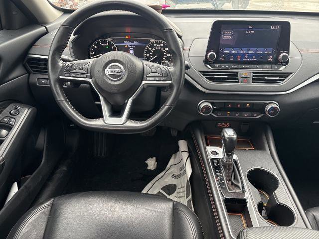 Used 2022 Nissan Altima 2.5 SR FWD image 11