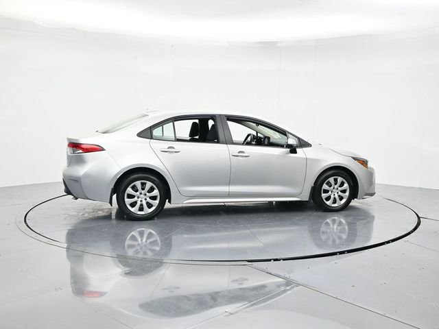 Used 2024 Toyota Corolla LE FWD video 2