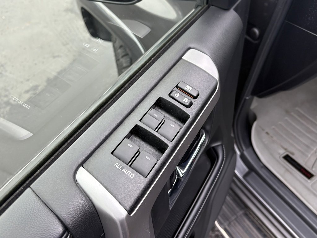 Used 2019 Toyota 4Runner SR5 image 14