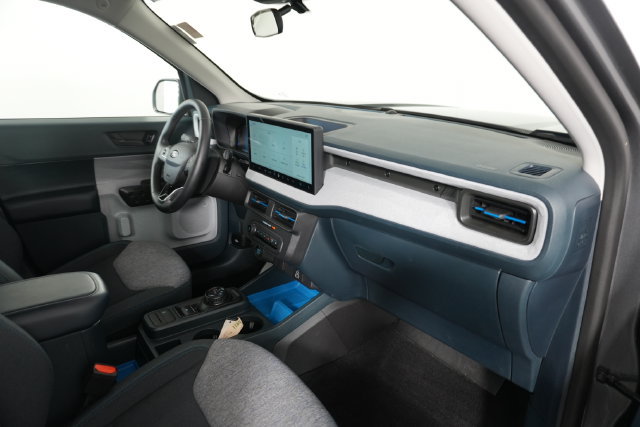 Certified 2025 Ford Maverick XLT w/ XLT Luxury Package FWD image 36