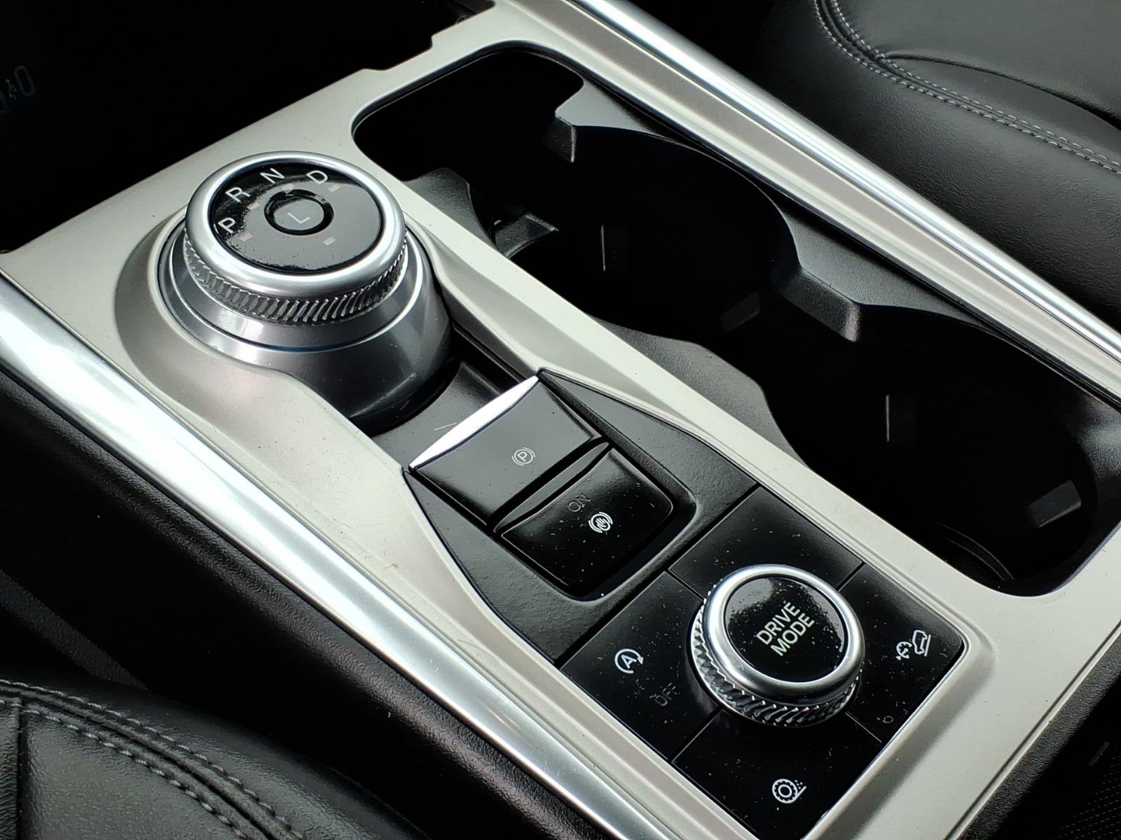 Certified 2023 Ford Explorer XLT w/ Equipment Group 202A image 21