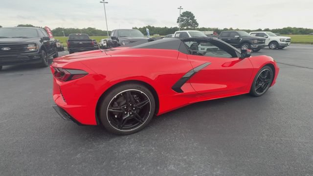 Used 2024 Chevrolet Corvette Stingray Convertible RWD image 8