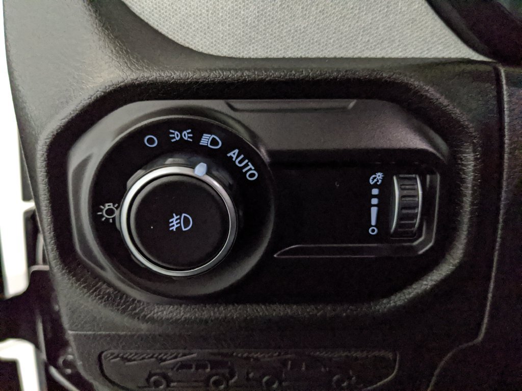 Used 2026 Jeep Wrangler Sport AWD/4WD image 14