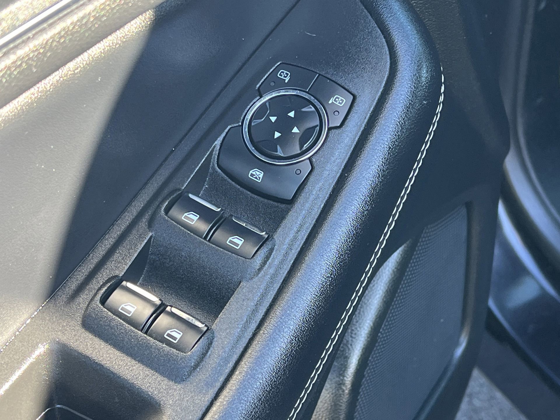 Certified 2023 Ford Edge ST image 23