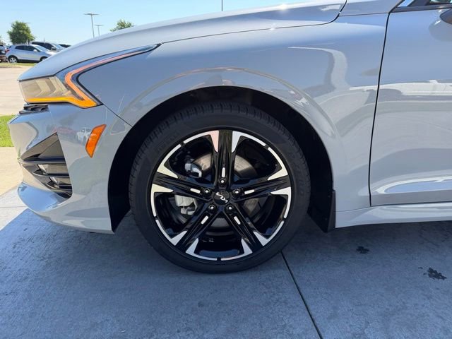 Used 2024 Kia K5 GT-Line w/ GT-Line Premium Package FWD image 4
