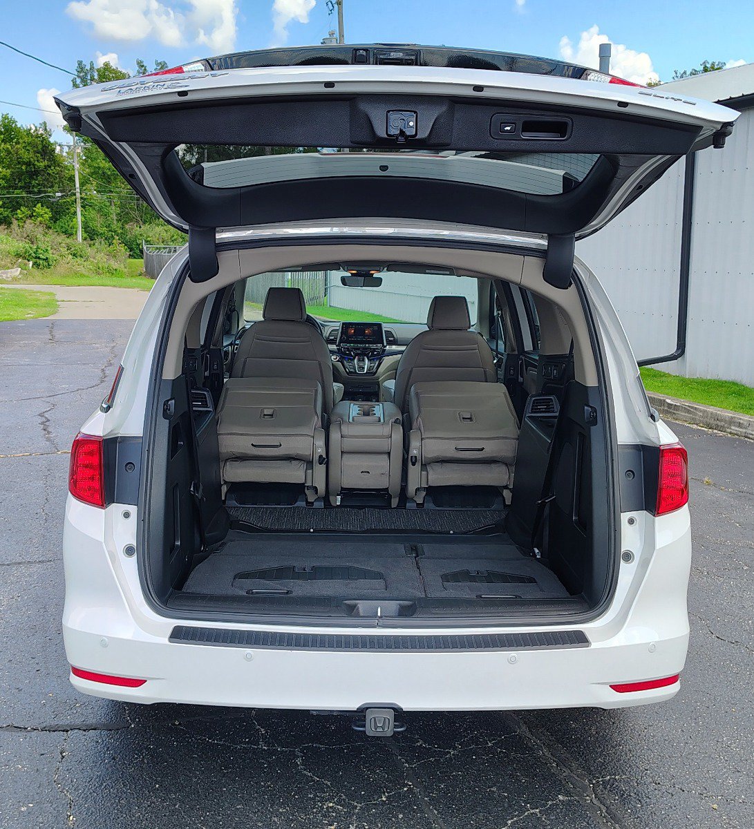 Used 2023 Honda Odyssey Elite image 15