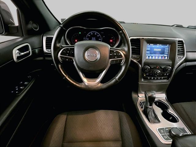 Used 2021 Jeep Grand Cherokee Laredo AWD/4WD image 5