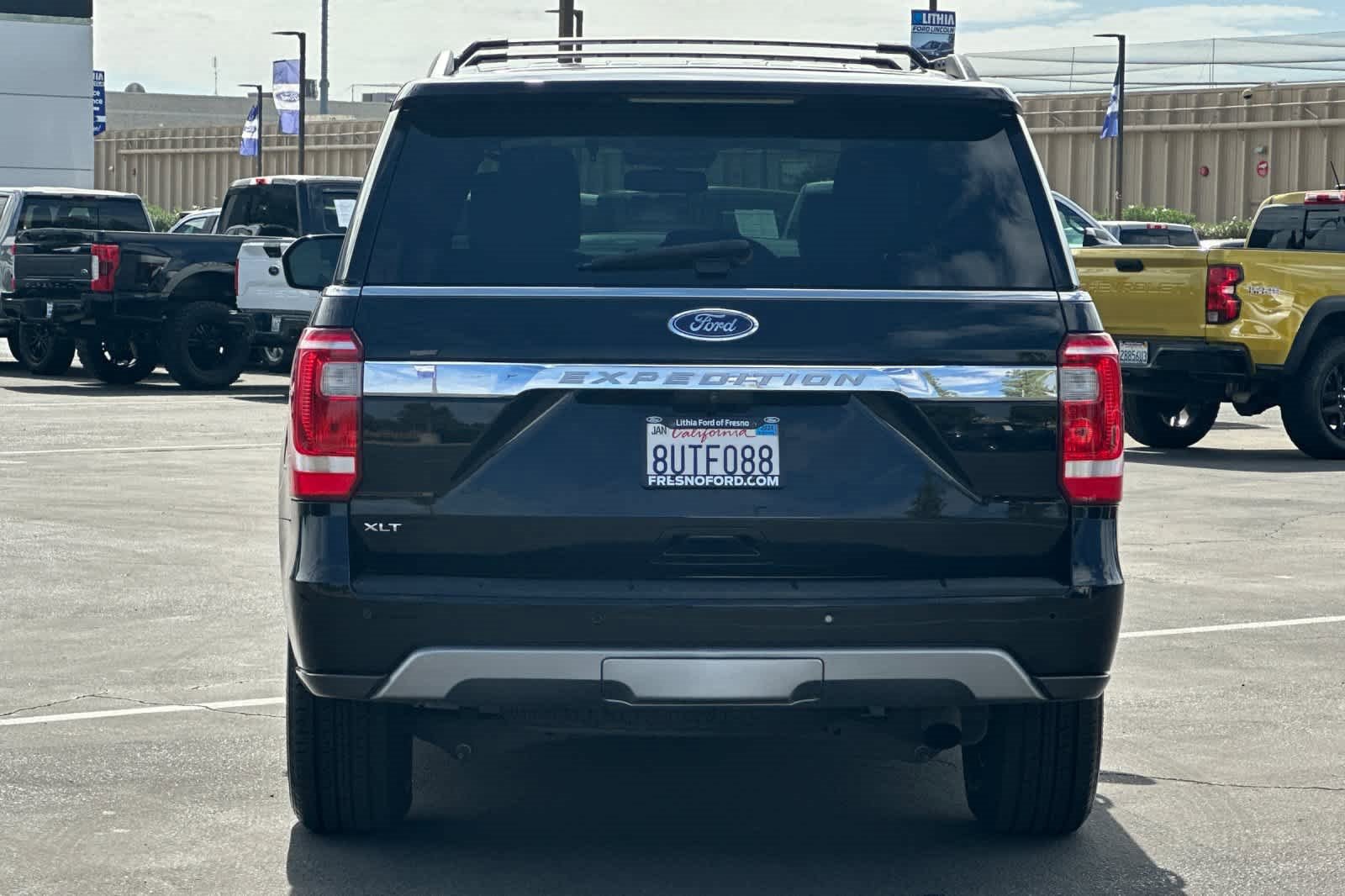 Certified 2020 Ford Expedition XLT w/ Equipment Group 202A image 4