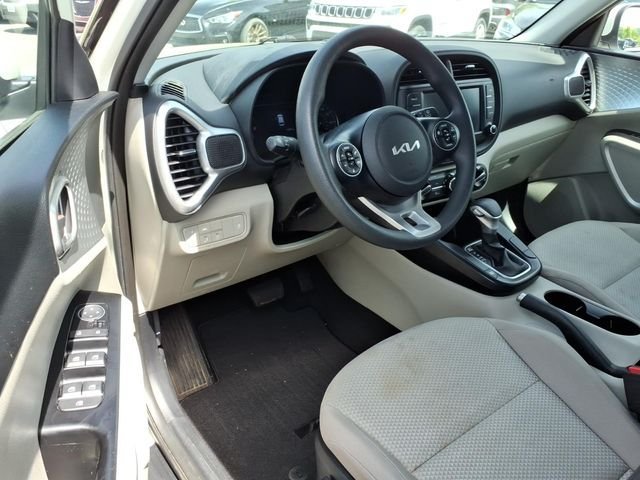Used 2022 Kia Soul LX w/ Technology Package FWD image 19