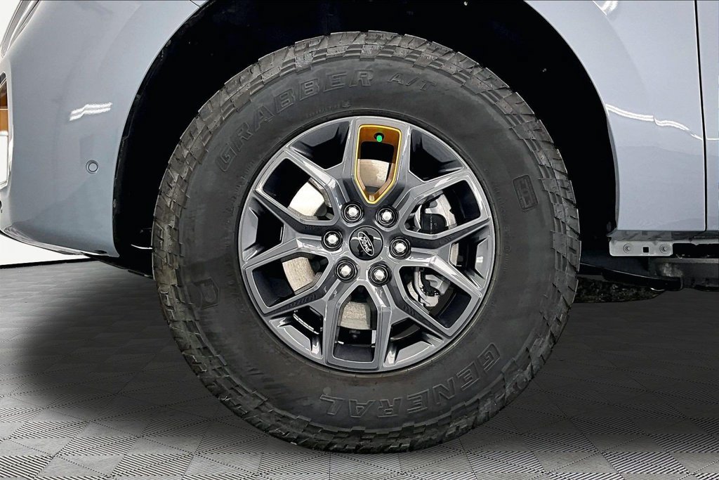 Certified 2025 Ford Expedition Tremor AWD/4WD image 9